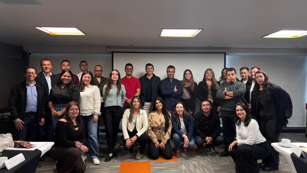 Equipos comerciales de IMS y Lozada & Partners