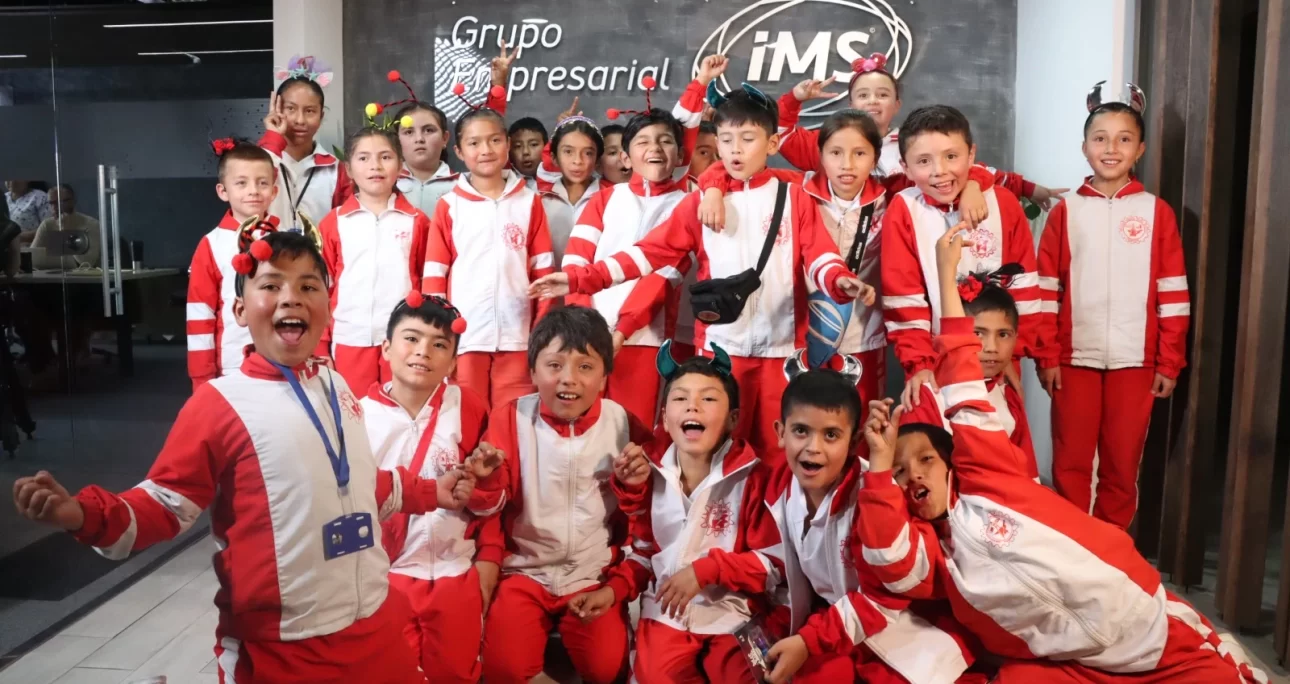 Fundación SiembraTIC brinda a 22 niños de Turmequé una experiencia educativa en IMS Grupo Empresarial